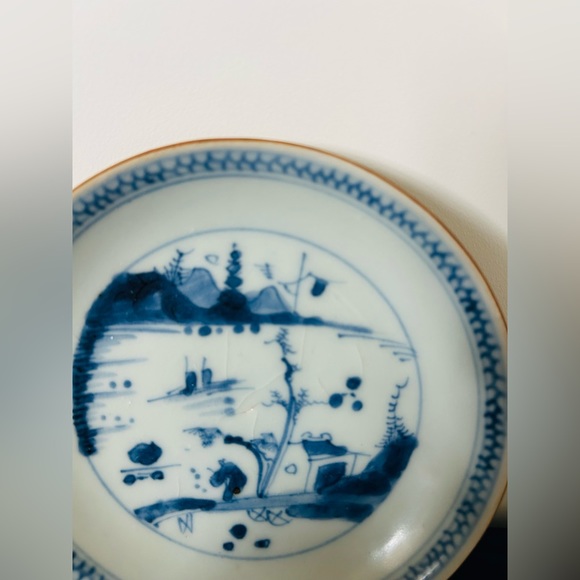 Vintage Vietnamese Chu Dau set of one saucer and teacup - Picture 6 of 9